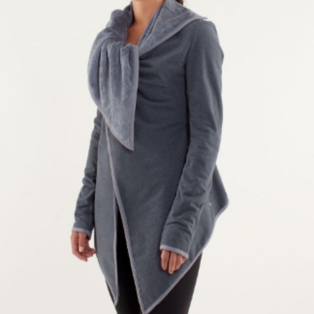 Lululemon Presence Of Mind Wrap 6/8 Small/Medium - Picture 4 of 13